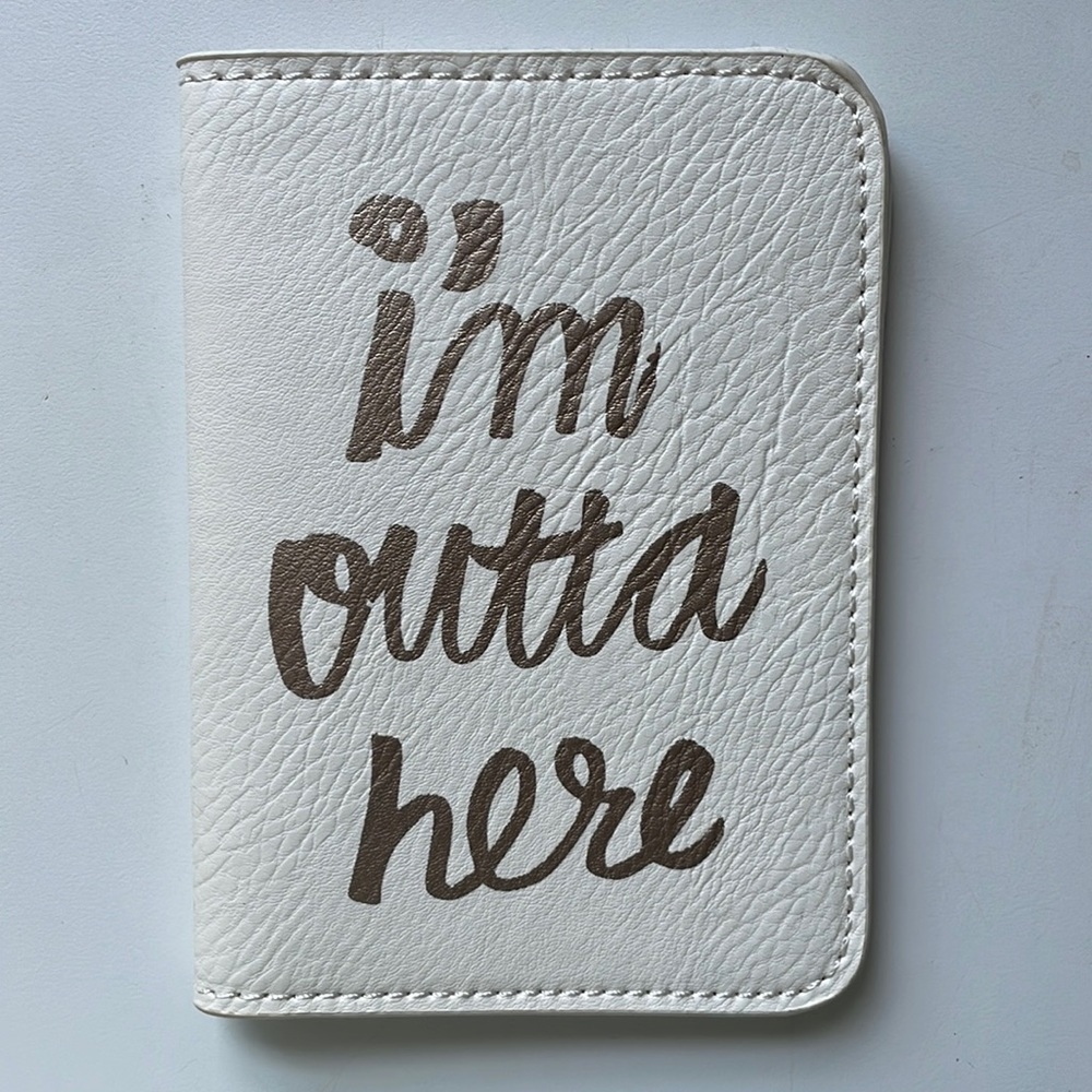 NWOT Passport holder